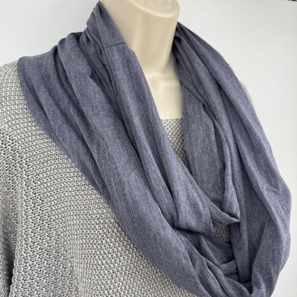 Sholdit Convertible Infinity Scarf with zipper Pocket blue gray one size - Picture 5 of 9
